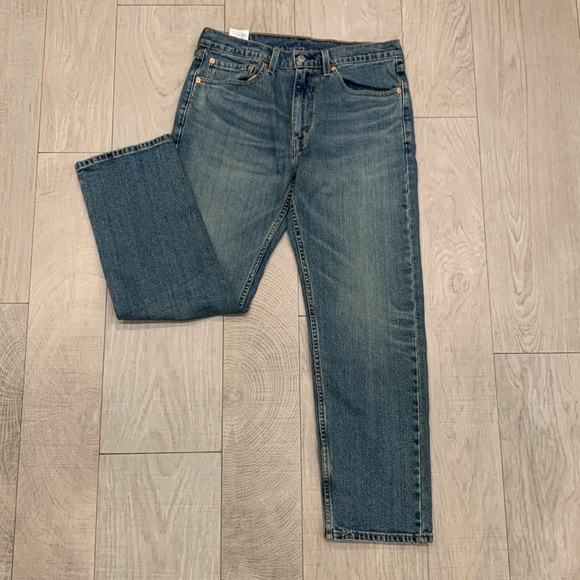 BUNDLE: Four Pairs of Levi’s Jeans - Picture 5 of 12